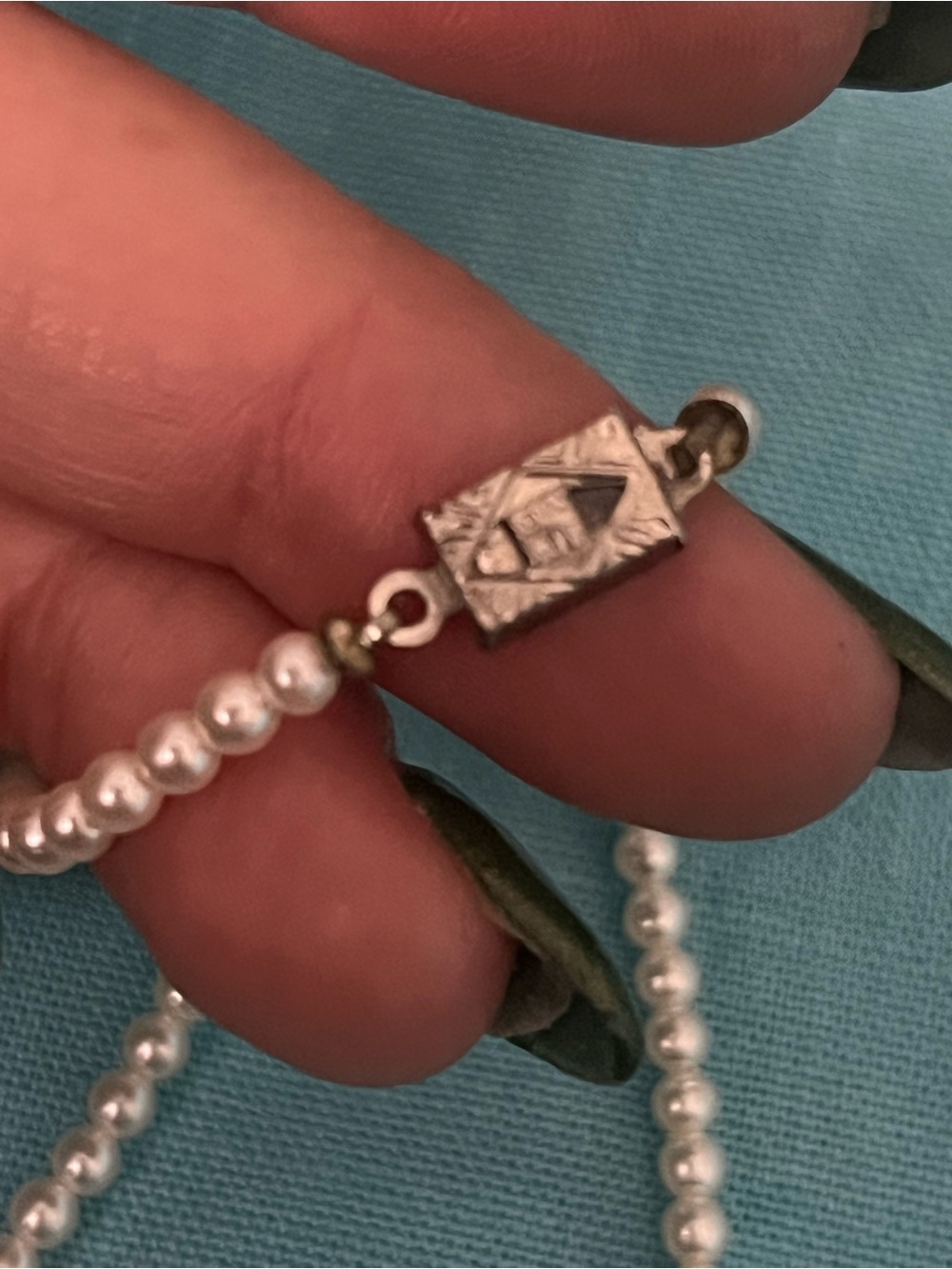 Classic Pearl Bead Necklace - Box Clasp - Picture 2 of 4